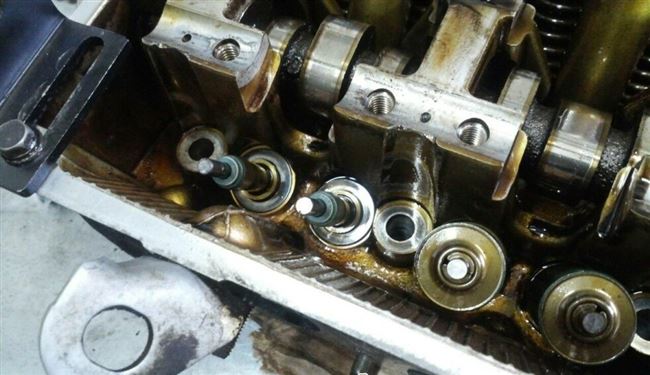 Как самостоятельно сменить кольца и сальники клапанов на Mitsubishi Lancer IX